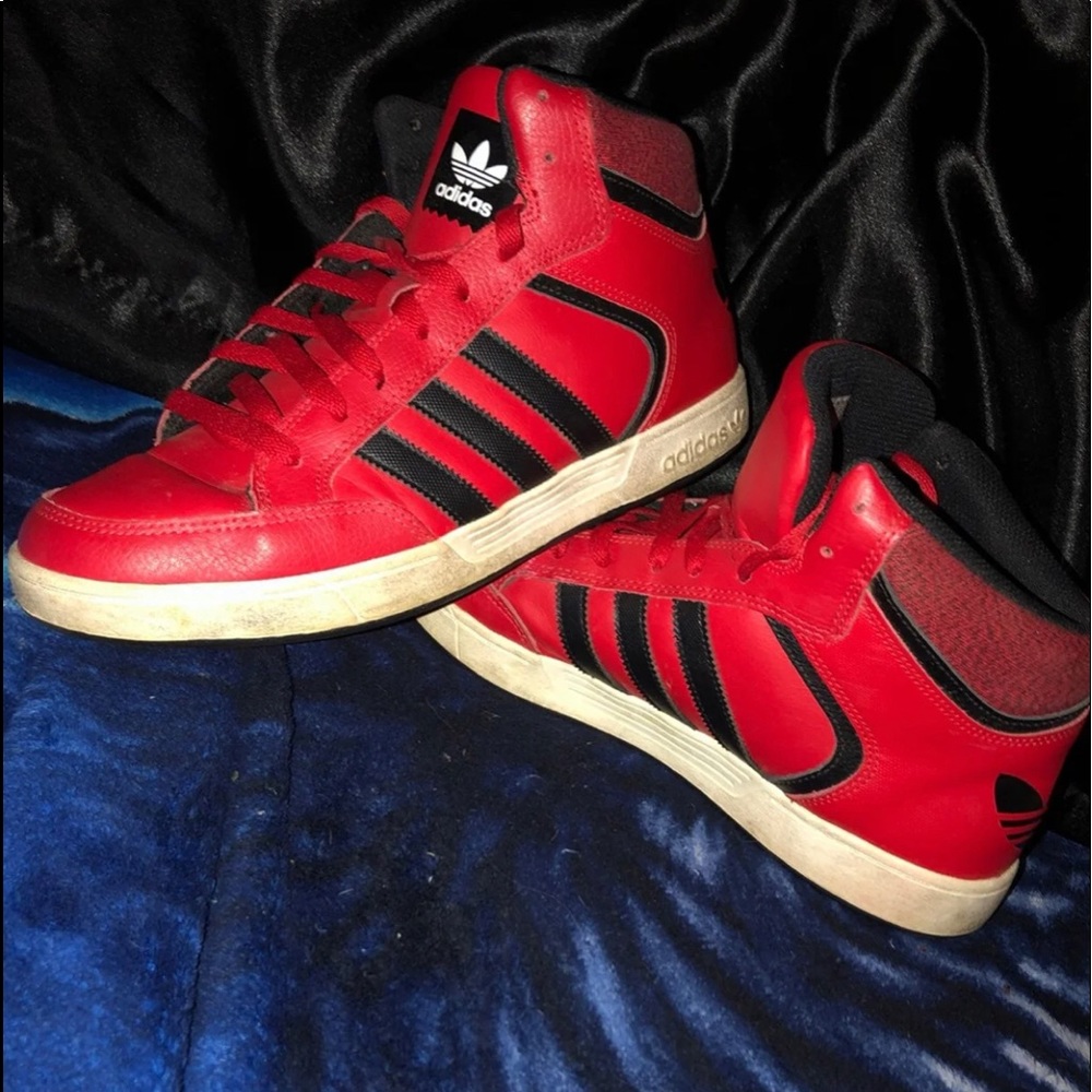 Red Adidas Original Varial Mid J leather sneakers